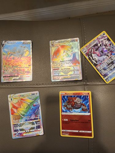 Customer photo review of Pokemon TCG: Crown Zenith - Morpeko V-Union Playmat Premium Collection (Presale)