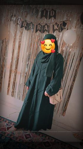 Customer photo review of Forest Green Diagonal Pearl Abaya