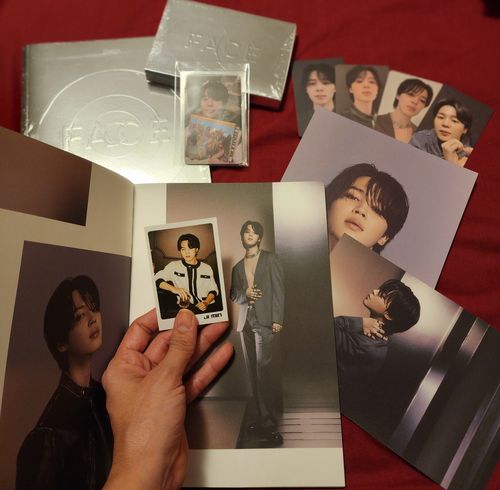 Customer photo review of BTS JIMIN - FACE 1ST SOLO ALBUM WEVERSE GIFT VER.