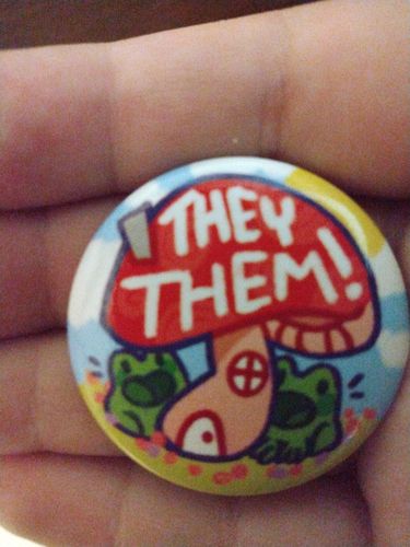 Customer photo review of Pronoun Frog Mushroom House Buttons 1.5 inch