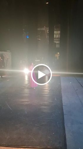 Customer video review of Abito lungo glitterato plissé monospalla con spacco alto e shorts interno