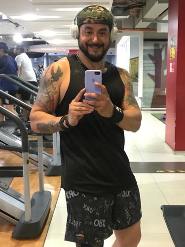 Customer photo review of Shorts Radical Times Tattoo