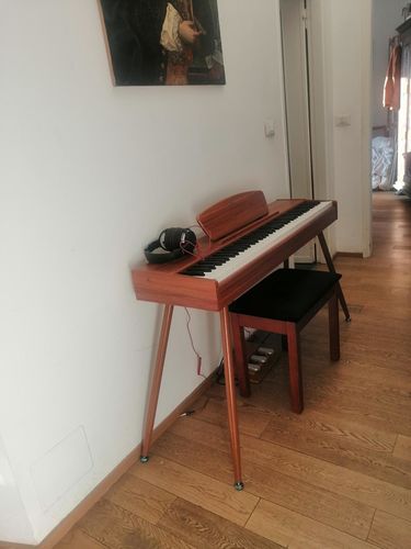 Customer photo review of Donner DDP-80 pianoforte digitale domestico a 88 tasti stile in legno
