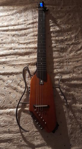 Customer photo review of Donner HUSH-I Gitarre