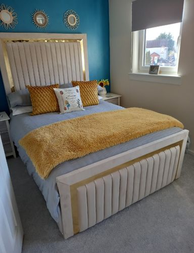 Customer photo review of Julia Border Panel strip bed