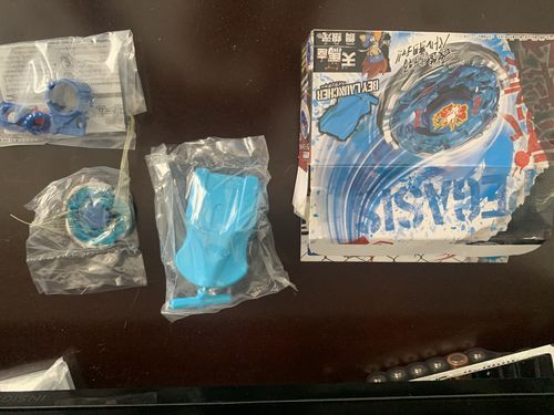 Customer photo review of Takara Tomy Storm Pegasus Beyblade BB-28 105RF Metal Fusion - With String Launcher