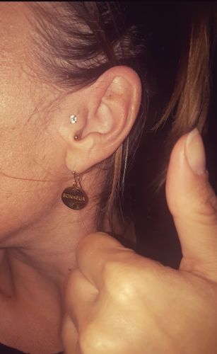 Customer photo review of Louise - petite pierre