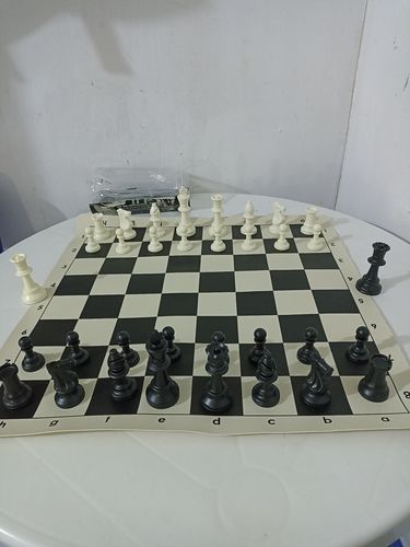 Customer photo review of Tablero de ajedrez profesional de vinilo