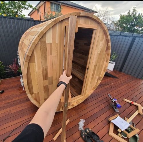 Customer photo review of Smartmak® Canadian Hemlock/Red Cedar Outdoor Barrel Sauna Nature 3