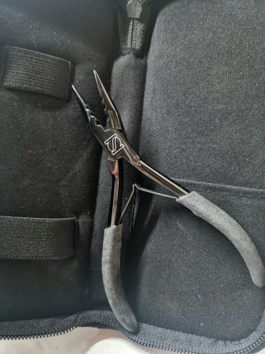 Customer photo review of Hair Extension Pliers