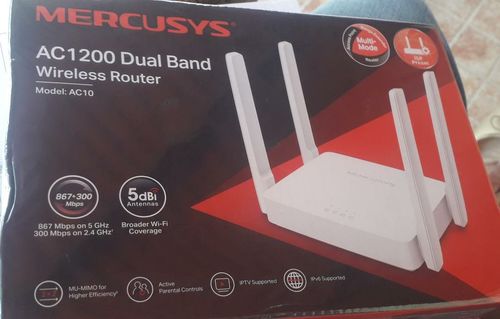 Customer photo review of Router Mercusys AC10 Dual Band AC1200 4 antenas 300 Mbps 2.4 GHz , 867 Mbps 5 GHz