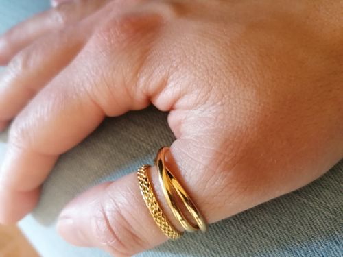 Customer photo review of Gold Woven Ring