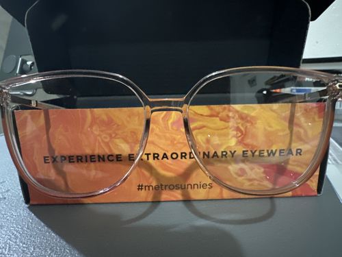 Customer photo review of MetroSunnies Nadia Specs (Champagne) / Con-Strain Blue Light / Versairy / Anti-Radiation Eyeglasses