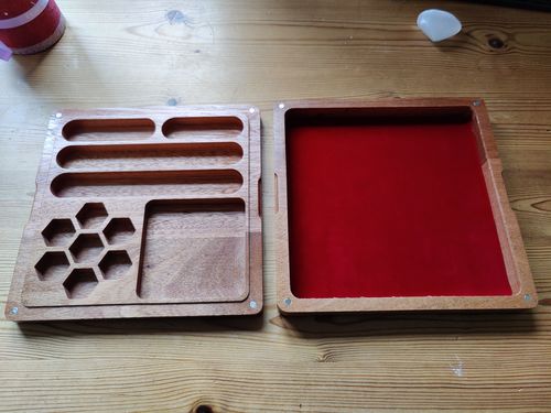 Customer photo review of Würfeletui D20 Dragon