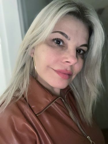 Customer photo review of Melissa Clip-On Earrings