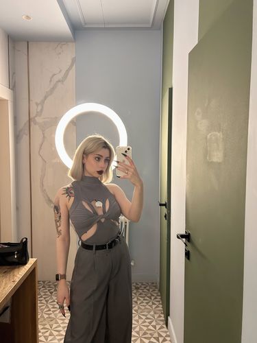 Customer photo review of Belle Cut Out Vest