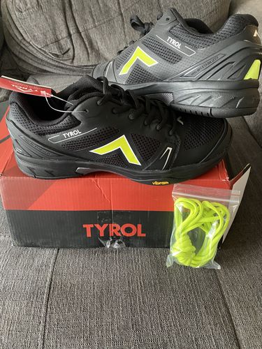 Customer photo review of Men's Drive V