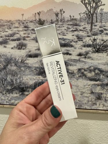 Customer photo review of KrX Active 31 Revitalizing Eye Cream