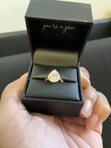 Customer photo review of NISSI MOISSANITE RING