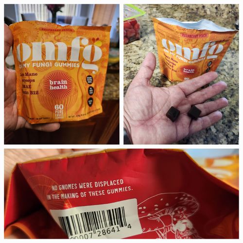 Customer photo review of Raspberry Peach Brain Health Gummies