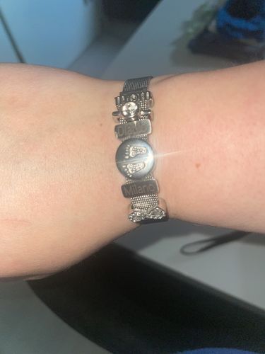 Customer photo review of Mesh charm baby feet silver