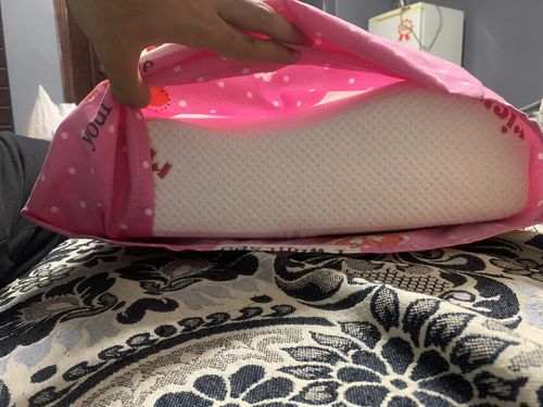 Customer photo review of Wavy Memory Foam Pillow