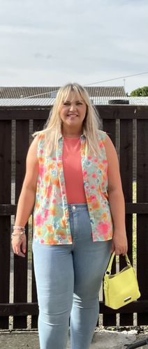 Customer photo review of Longer In The Body, Seamfree ELR Bodysuit - Peach (Machine finished fastening)
