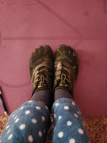 Customer photo review of Women's Barefoot Shoes Chaser Smart II
