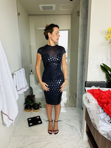 Customer photo review of Knee Length Crew Neck Short Sleeve Dress