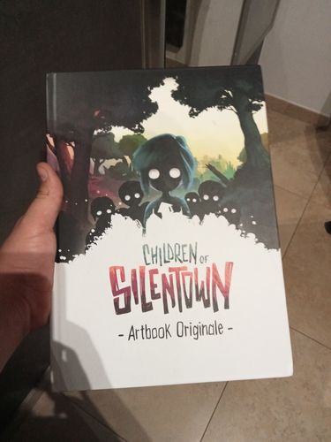 Customer photo review of Children of Silentown • Artbook Originale