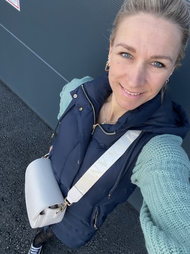 Customer photo review of KANA - CREME