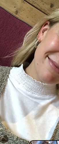 Customer photo review of Icey Ohrringe
