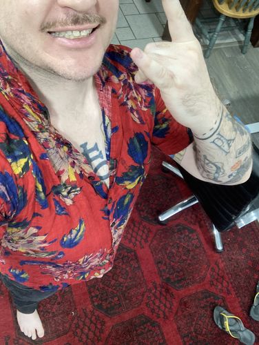 Customer photo review of Men's Red Retro Floral Cotton Tropical Hawaiian Shirt