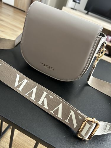 Customer photo review of JASMIN - TAUPE