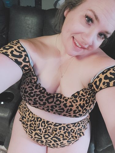 Customer photo review of Mo'orea Top | Leopard Print