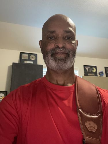 Customer photo review of CFG - 'ZERO-GRAVITY' Strap for Guitar & Bass