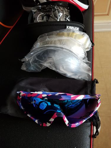 Customer photo review of KE9408 Cycling Sunglasses With Multiple Interchangeable Lenses