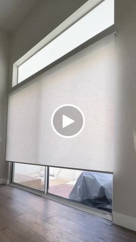 Customer video review of SmartWings Motorized Light Filtering Roller Shades 70% Blackout Essential