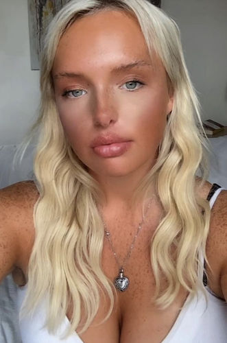 Customer photo review of Invisible Wire Human Hair Extension - Platinum Blonde Balayage