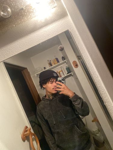 Customer photo review of ESSENTIALS HOODIE - VINTAGE MINERAL