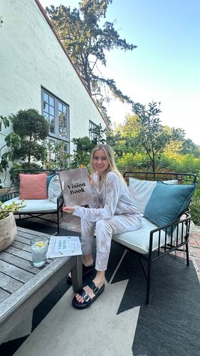 Customer photo review of Vision Board Book