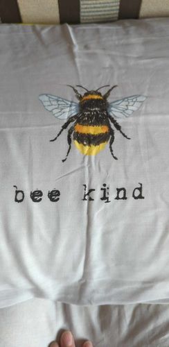 Customer photo review of "Bee Kind" Bees Daisies Duvet Cover Set (Double & King)