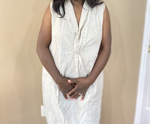 Customer photo review of IVETA Linen V Neck Dress