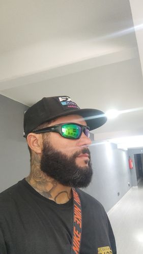 Customer photo review of Novo Óculos Polarizado BASSDASH B10 com Proteção Solar UV+400 - 100% Anti Reflexo - Frete Grátis