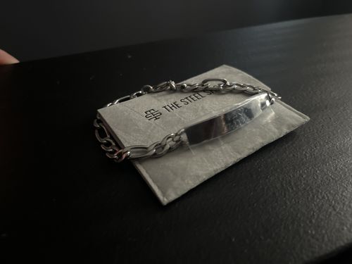 Customer photo review of 7mm Figaro Link ID Bracelet