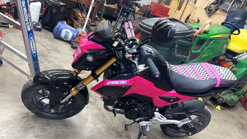 Customer photo review of Custom Seat Cover: 17-'20 GROM