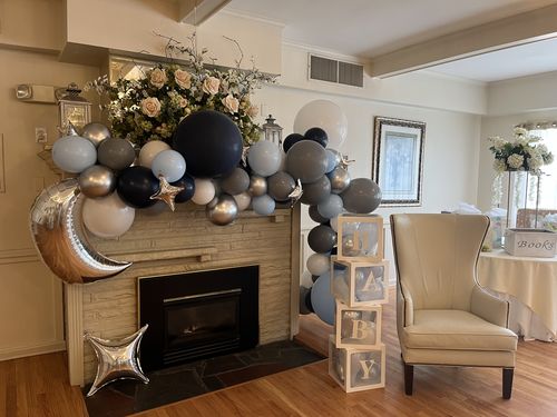 Customer photo review of Create Your Own Color Mix - DIY Balloon Garland Kit