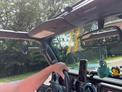 Customer photo review of JL/JLU A-Pillar Side Jeep Mirrors with Base Mount Driver AND Passenger