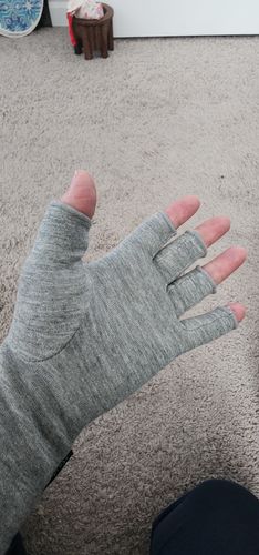 Customer photo review of Premium Onecompress™ Gloves