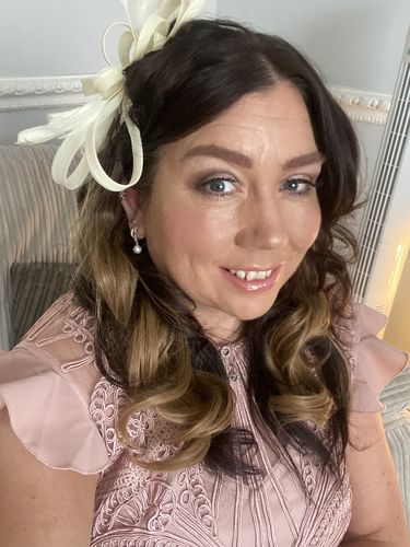 Customer photo review of Olivia X Easilocks Wavy Collection